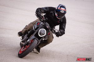 Ducati Monster, Super Test: Aυθεντική σε όλα της
