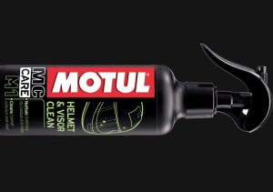 Motul MC Care M1, Helmet & Visor Clean: Καθαριστικό του εξωτερικού του κράνους και της ζελατίνας