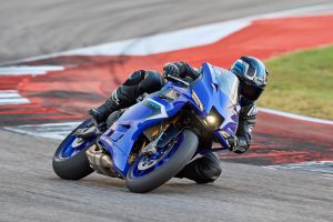 Yamaha R9 2025: Η σπορ σφήνα – έκπληξη με 117 ίππους