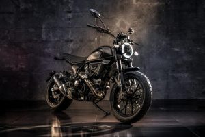 Νέα Ducati Scrambler Icon Dark και Full Throttle 2025