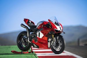 Ducati: Ετοιμάζει νέα Panigale V4 R;