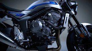 Honda CB1000F: Η επιστροφή του θρύλου από τα ’80s με καρδιά Hornet