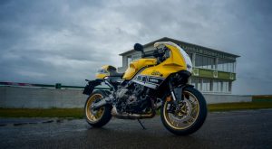 Yamaha XSR900 GP: Σε ειδικό “Kenny Roberts” χρωματισμό (+video)