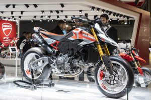 Ducati Hypermotard V2: Ελαφρύ και δυνατό Motard!